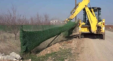 Bağ evi yapılması için tel örgülerle hazırlanan bölmeler söktürüldü