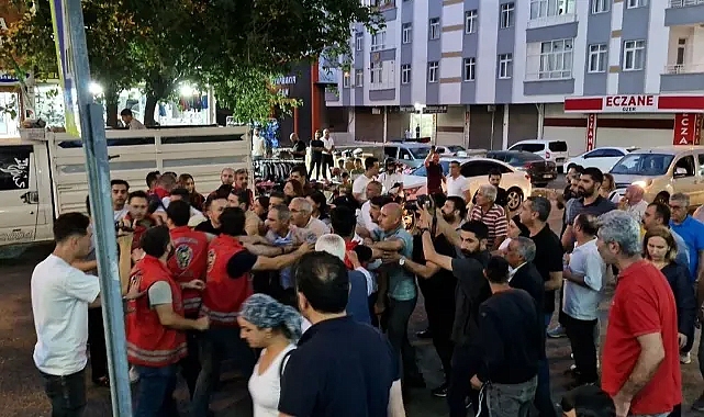 Kayyum protestosu gerginliği: 2 polis yaralandı