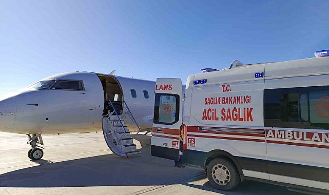 10 yaşındaki hasta için ambulans uçak havalandı