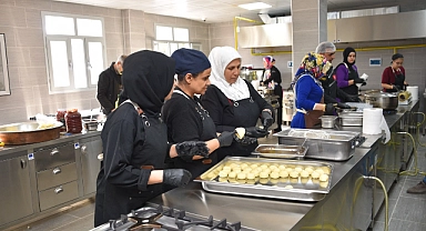 Kadınlardan Karacadağ-Siverek Gastronomi ve Girişimcilik Merkezine yoğun ilgi