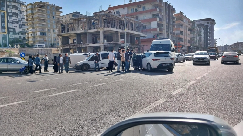 Urfa’da öğrenci servisi kaza yaptı