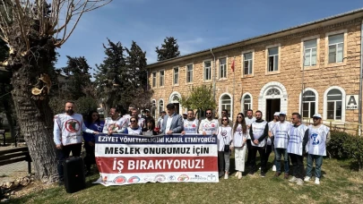 Şanlıurfa'da sağlıkçılar iş bıraktı