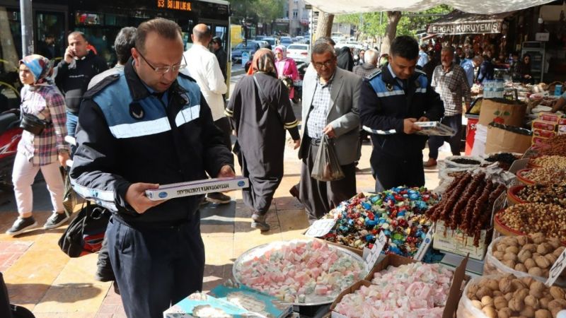 Zabıta etiket oyununu bozdu