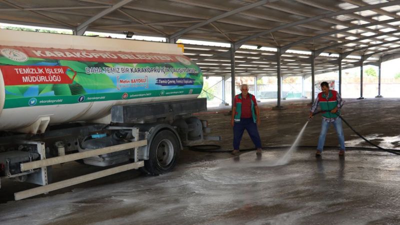 Kurban kesim yerleri pislikten arındırılıyor