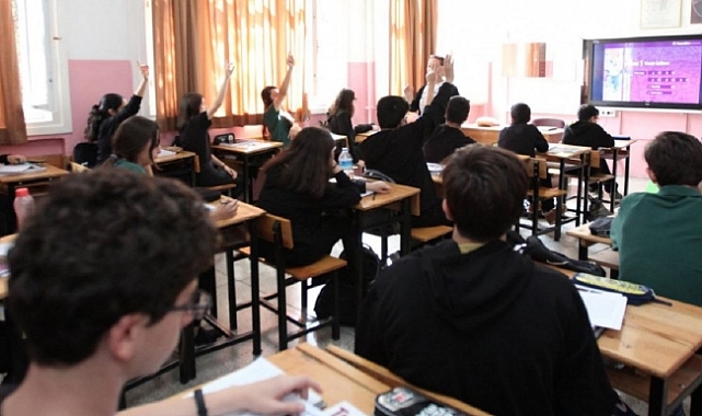 Milli Eğitim Bakanı duyurdu: Liselerde sınıf tekrarı geliyor