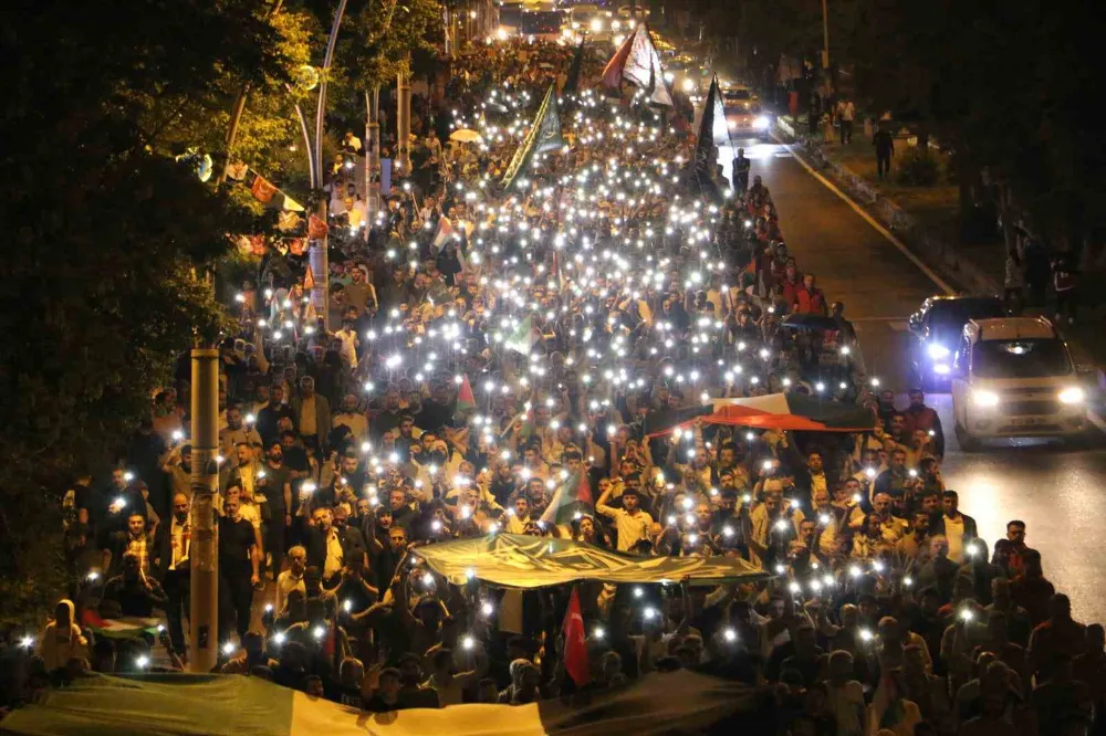 Katliam Diyarbakır’da binlerce kişi tarafından protesto edildi