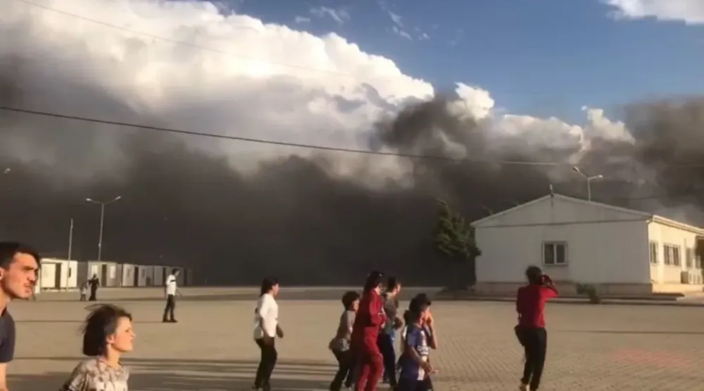 Trafo yangını geçici barınma merkezine sıçradı