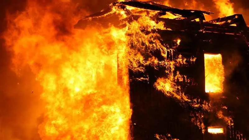 Urfa’da yangın: 17 yaşında ki genç alevlerin arasında can verdi! 